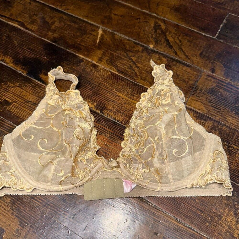 Victoria’s Secret 34C lace tan unlined embroidered Demi bra
